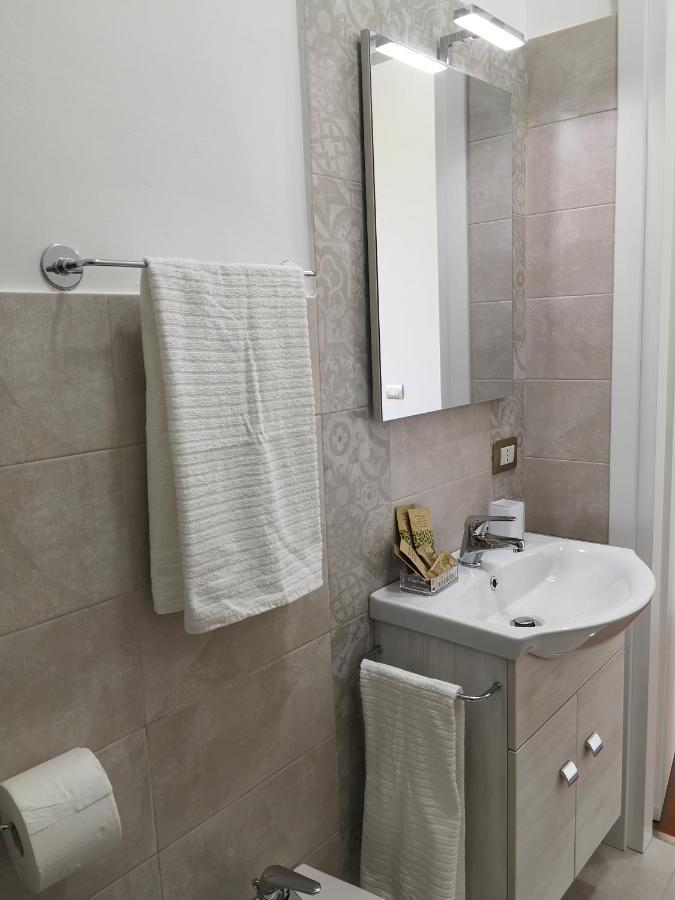 La Camelia B&B Messina Luaran gambar